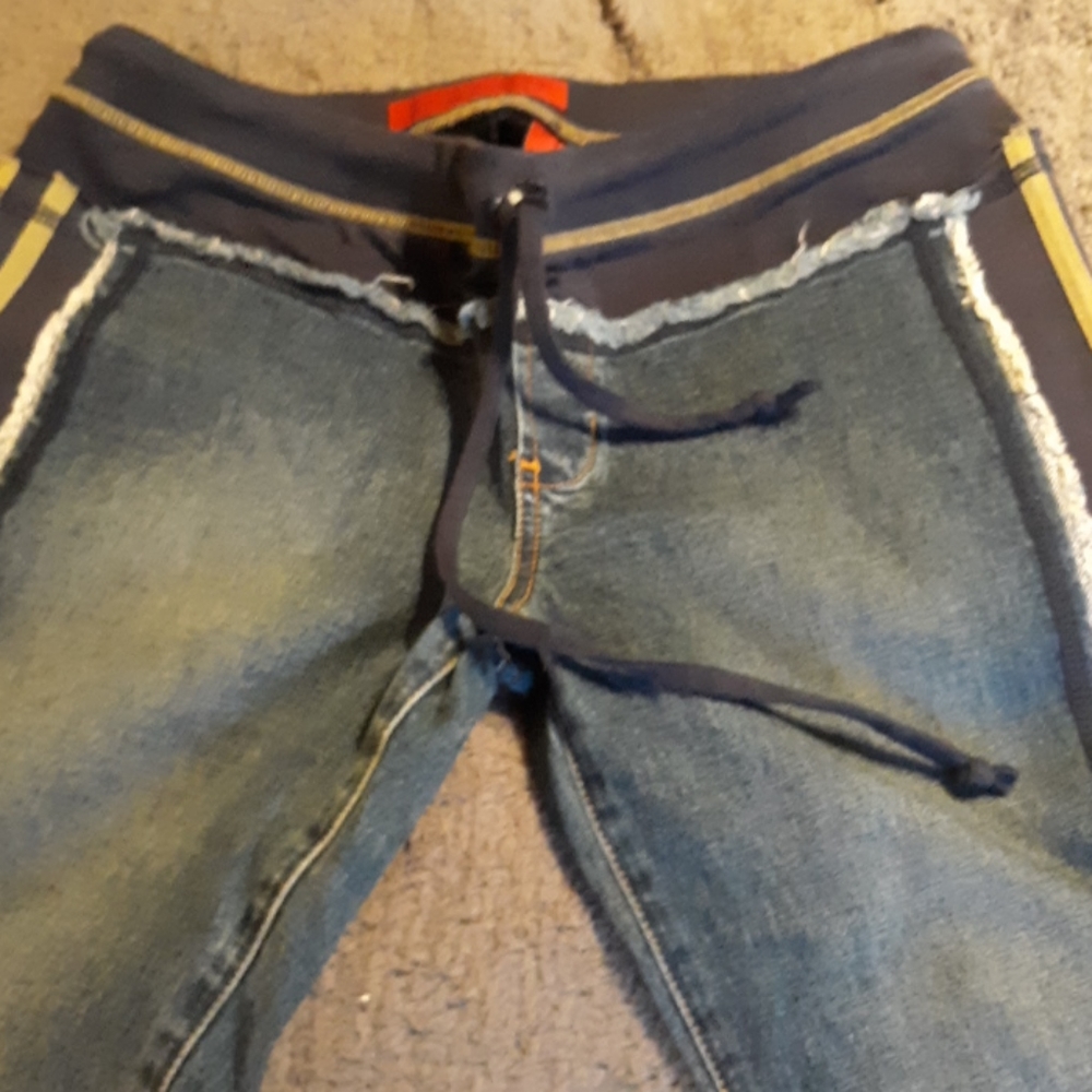 Let me b Jean's with ti waist